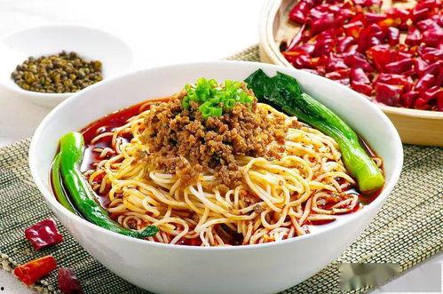 搞笑视频买担担面,一碗面条引发的欢乐盛宴